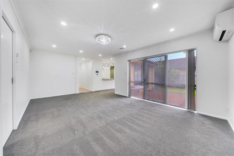 Photo of property in 335 Mahia Road, Weymouth, Auckland, 2103