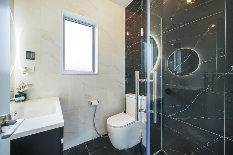 Photo of property in 1 Tuwhare Street, Papakura, 2110