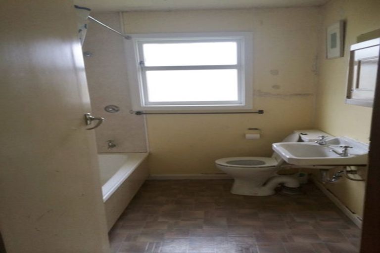 Photo of property in 2/33 Champion Street, Edgeware, Christchurch, 8013