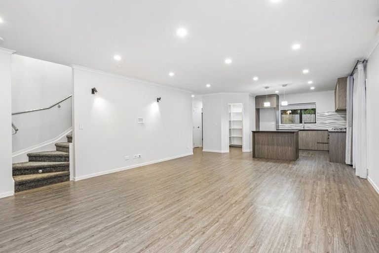 Photo of property in 26 The Enclave, Totara Heights, Auckland, 2105