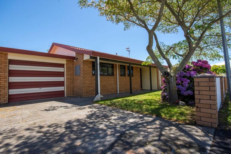 Photo of property in 49 Park Terrace, Waikuku Beach, 7473