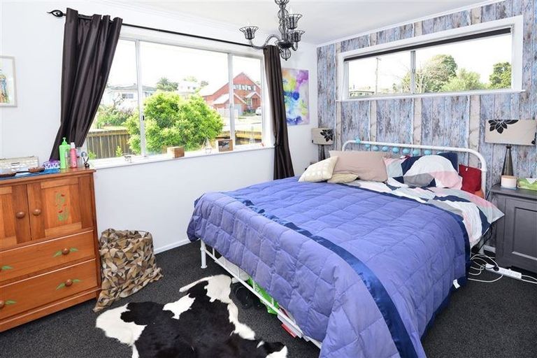 Photo of property in 13a Brandon Road, Manly, Whangaparaoa, 0930