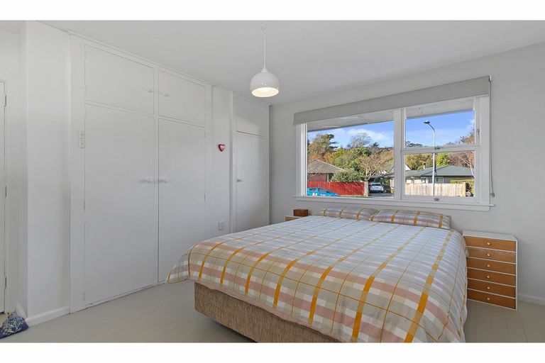 Photo of property in 6 Waiau Street, Cracroft, Christchurch, 8025