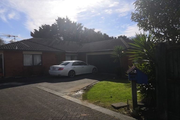 Photo of property in 70 Milson Drive, Papakura, 2110