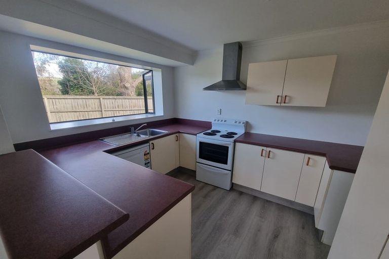 Photo of property in 10 Laura Kent Place, Woolston, Christchurch, 8023