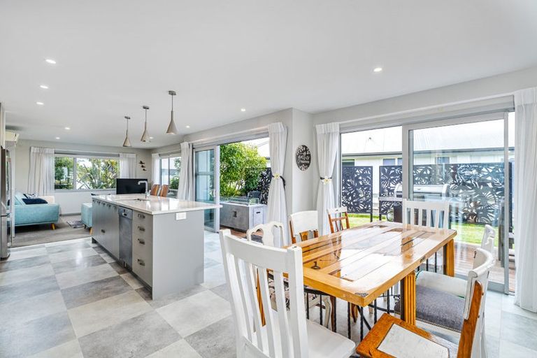 Photo of property in 41 Longreach Drive, Cooks Beach, Whitianga, 3591