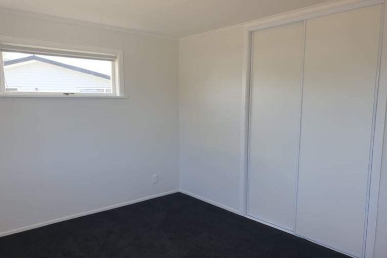 Photo of property in 57 Gloria Avenue, Te Atatu Peninsula, Auckland, 0610