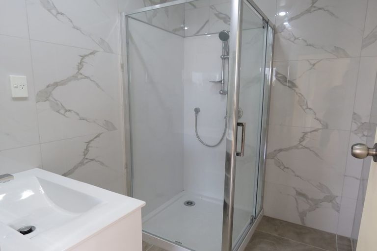 Photo of property in 393 West Coast Road, Glen Eden, Auckland, 0602