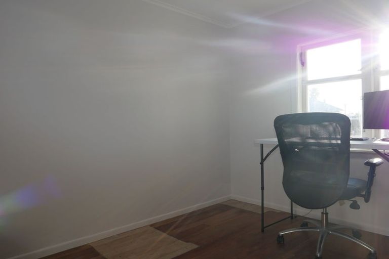 Photo of property in 9 Iti Street, Otaki, 5512