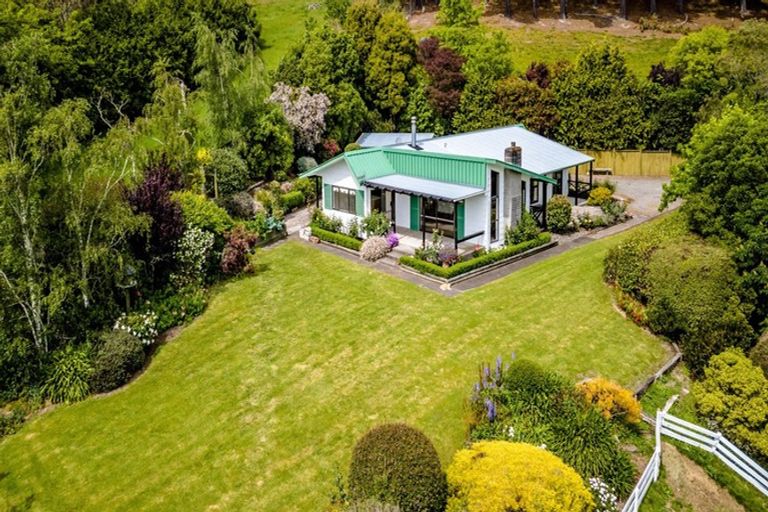 Photo of property in 128 Mangatarata Road, Waipukurau, 4285