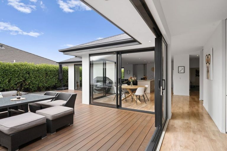 Photo of property in 2 Westburn Place, Prebbleton, 7604