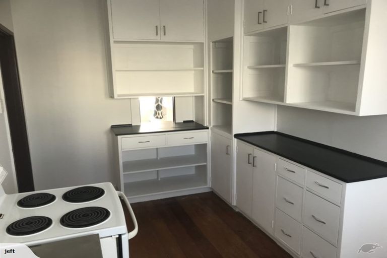 Photo of property in 229 Featherston Street, Palmerston North, 4410