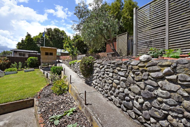 Photo of property in 64 Toi Toi Street, Toi Toi, Nelson, 7010