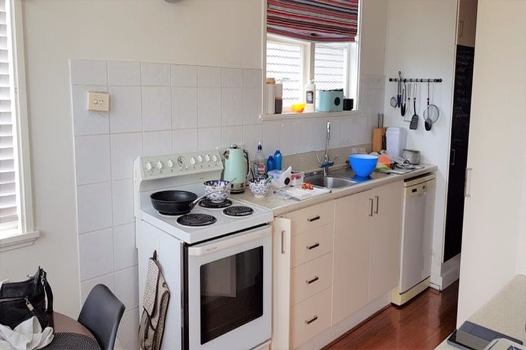 Photo of property in 12a Bernard Street, Tauranga South, Tauranga, 3112