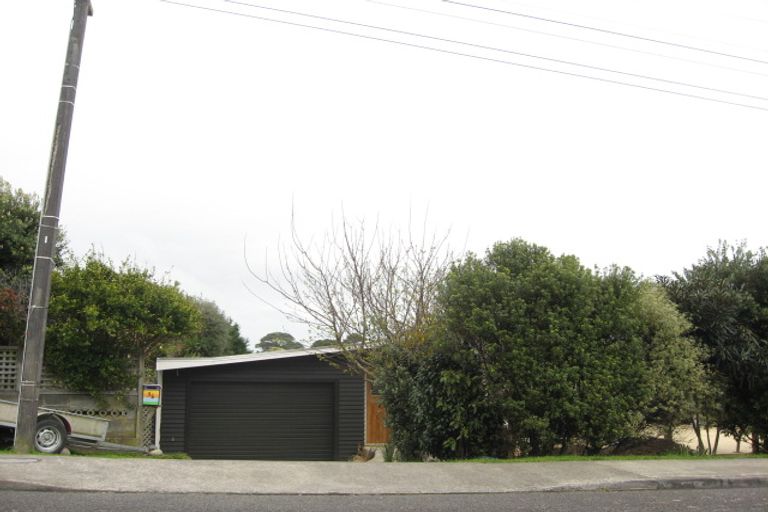 Photo of property in 36 Dixon Street, Oakura, 4314