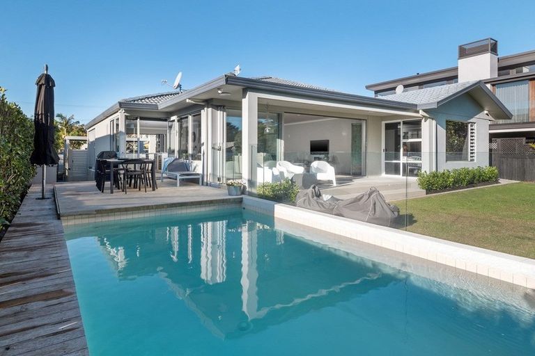 Photo of property in 194 Oceanbeach Road, Mount Maunganui, 3116