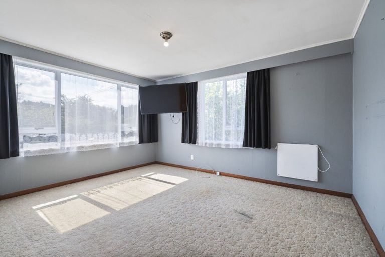 Photo of property in 19 Ongo Road, Hunterville, 4730