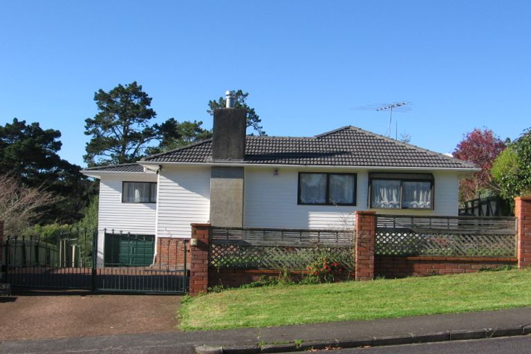 Photo of property in 32 Paewai Road, Glen Eden, Auckland, 0602