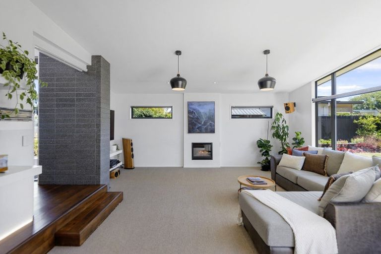 Photo of property in 10 Horseshoe Lake Road, Burwood, Christchurch, 8061