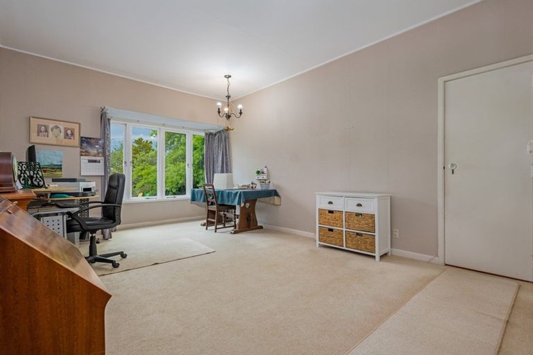 Photo of property in 35 Wanganui Road, Marton, 4710