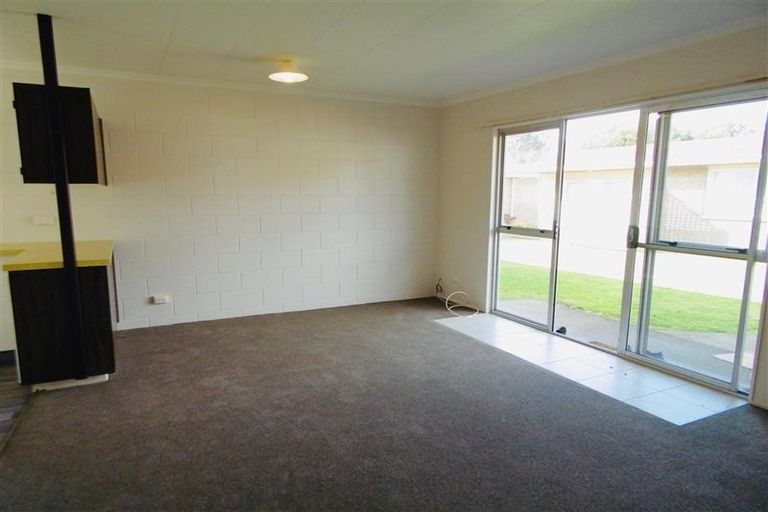 Photo of property in 82 Hine Street, New Plymouth, 4310