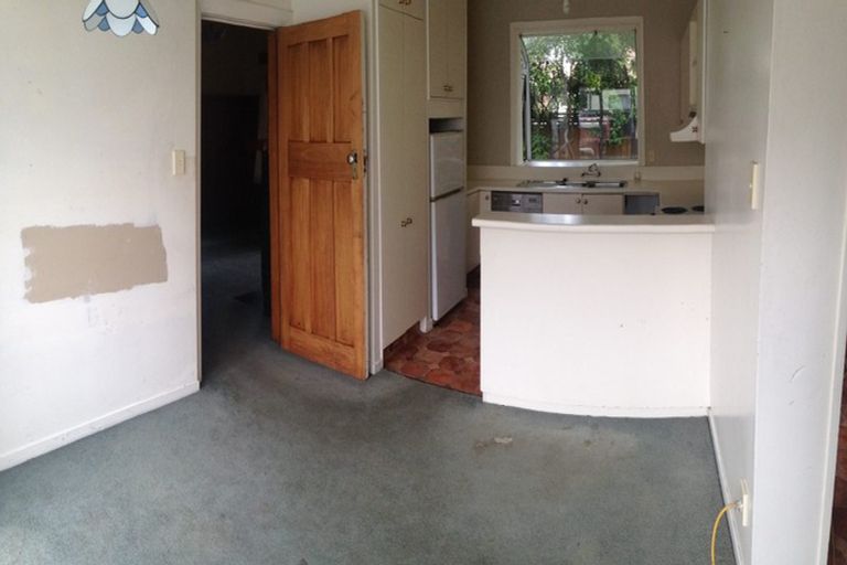 Photo of property in 37 Lyndon Street, Riccarton, Christchurch, 8041