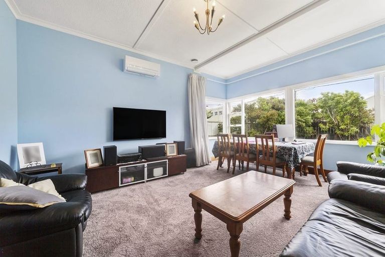 Photo of property in 34 Stone Street, Miramar, Wellington, 6022