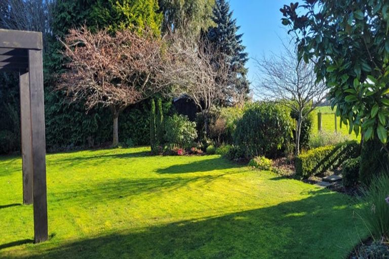 Photo of property in 67 Roslyn Road, Roslyn Bush, Invercargill, 9876