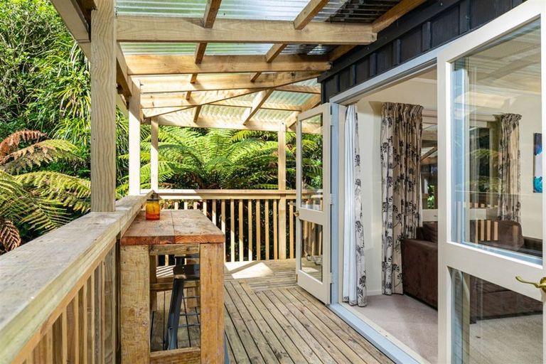 Photo of property in 812 West Coast Road, Oratia, Auckland, 0604