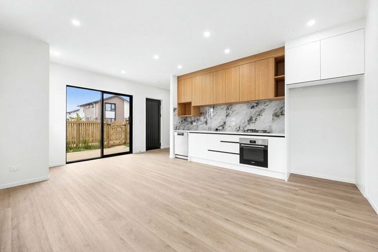 Photo of property in 5 Brent Place, Manurewa, Auckland, 2102