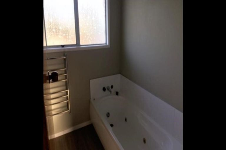 Photo of property in 23 West View Crescent, Onerahi, Whangarei, 0110