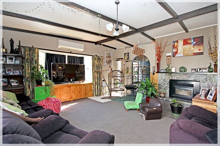 Photo of property in 99 Botanical Road, Takaro, Palmerston North, 4412