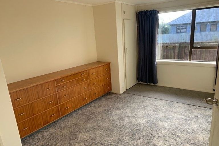 Photo of property in 17 Aorangi Road, Bryndwr, Christchurch, 8053