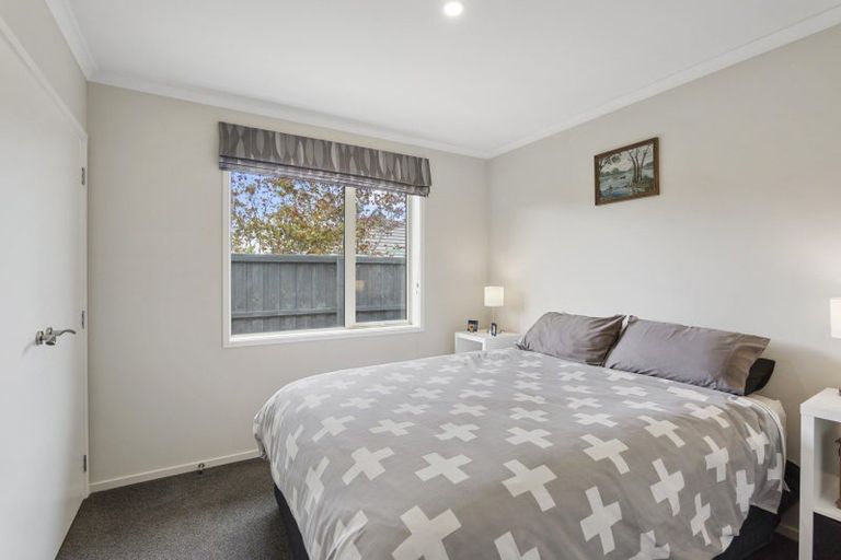 Photo of property in 30 Shillingford Boulevard, Rolleston, 7615