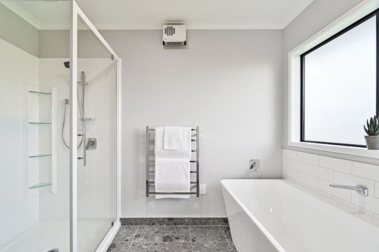 Photo of property in 14 Centre Road, Matamau, Dannevirke, 4977