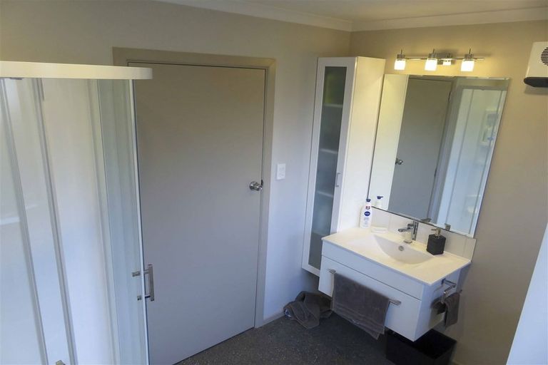 Photo of property in 11 Chesney Street, Heidelberg, Invercargill, 9812