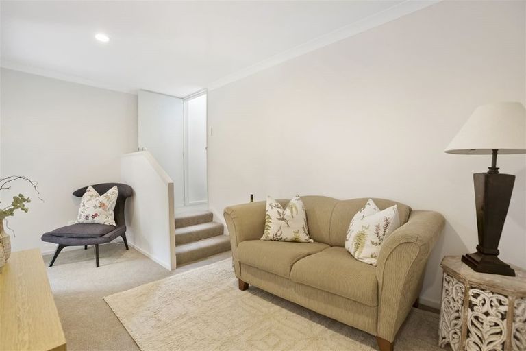 Photo of property in 24a Alexander Street, Cockle Bay, Auckland, 2014