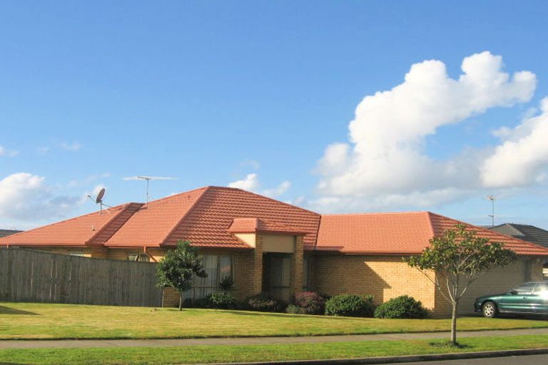 Photo of property in 31 Redcastle Drive, East Tamaki, Auckland, 2013