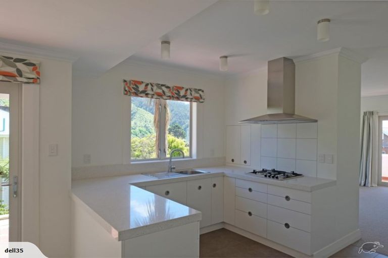 Photo of property in 100 Bolton Street, Kelburn, Wellington, 6012