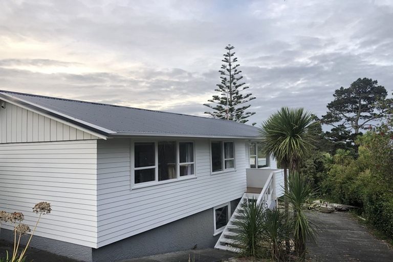 Photo of property in 109 Carlisle Road, Torbay, Auckland, 0632