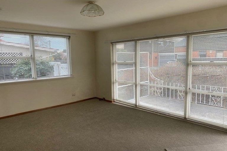 Photo of property in 1/1 Coles Place, St Albans, Christchurch, 8014