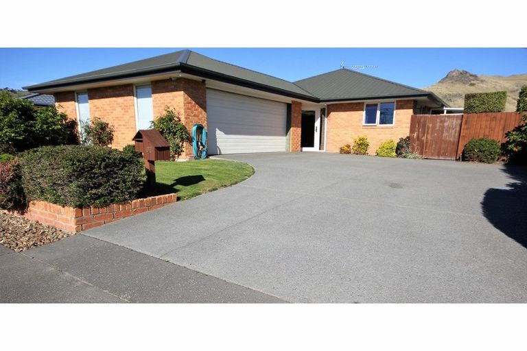 Photo of property in 67 Mauger Drive, Heathcote Valley, Christchurch, 8022