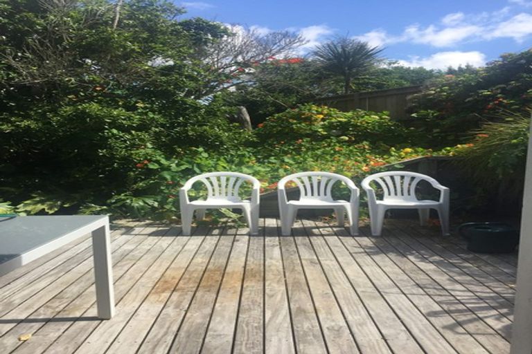 Photo of property in 3 Learmonth Avenue, Birkenhead, Auckland, 0626