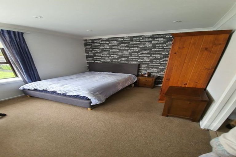 Photo of property in 28 Eglinton Street, Avondale, Christchurch, 8061