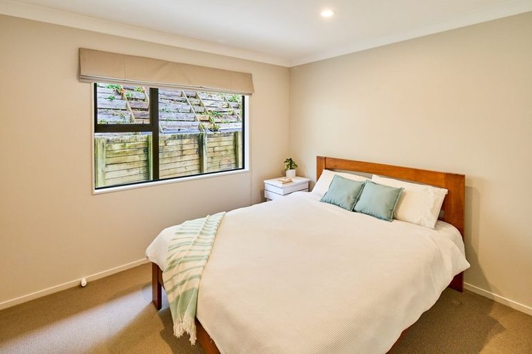 Photo of property in 3 Koukou Place, Normandale, Lower Hutt, 5010