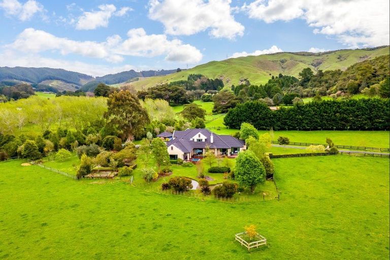 Photo of property in 43 Tvl Road, Blue Mountains, Upper Hutt, 5371