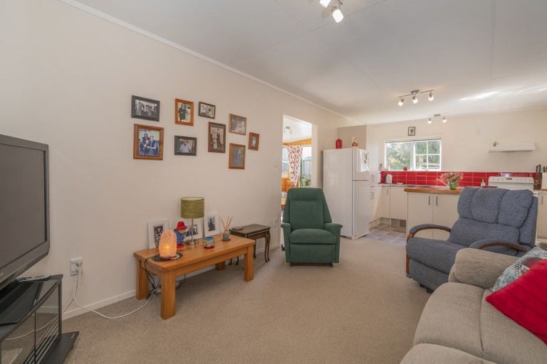 Photo of property in 31 Whitby Avenue, Whitianga, 3510