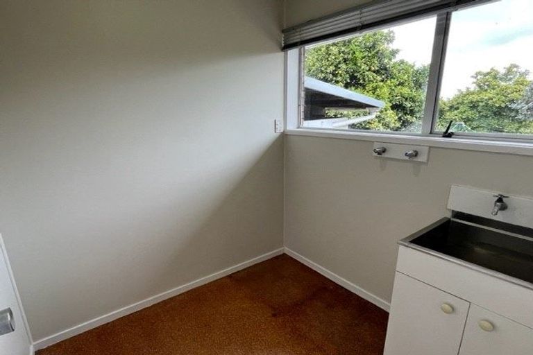 Photo of property in 4 Cromdale Avenue, Highland Park, Auckland, 2010