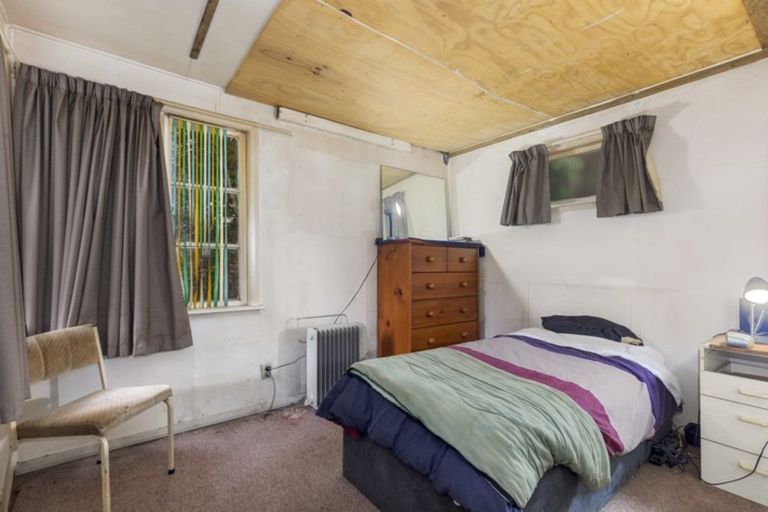 Photo of property in 144 Kamahi Street, Stokes Valley, Lower Hutt, 5019