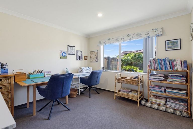 Photo of property in 76 Hillcrest Road North, Raumati Beach, Paraparaumu, 5032